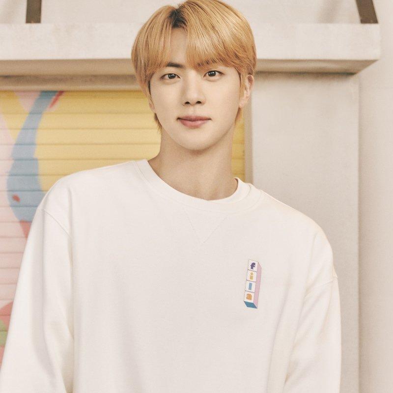 [FILA X BTS 'DYNAMITE'] Logo Sweatshirt